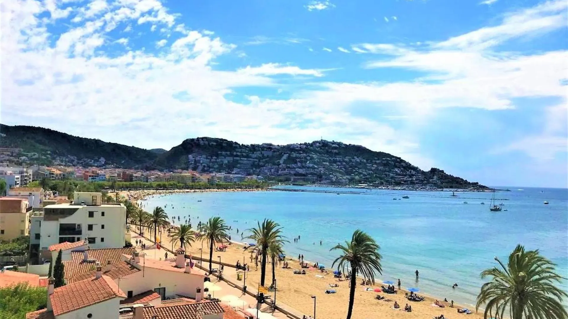Apartamento Con Vistas Al Mar Y A La Montana Av-26 Roses Apartmán
